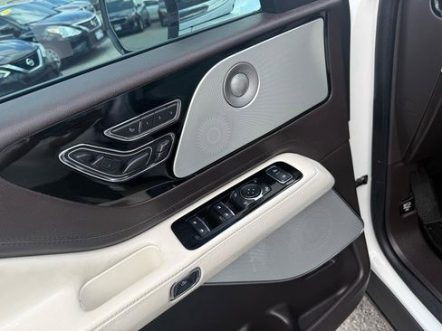 Used 2020 Lincoln Aviator Black Label w/ Dynamic Handling Package AWD/4WD image 15