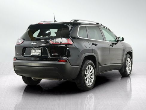 Used 2019 Jeep Cherokee Latitude w/ Cold Weather Group AWD/4WD image 5
