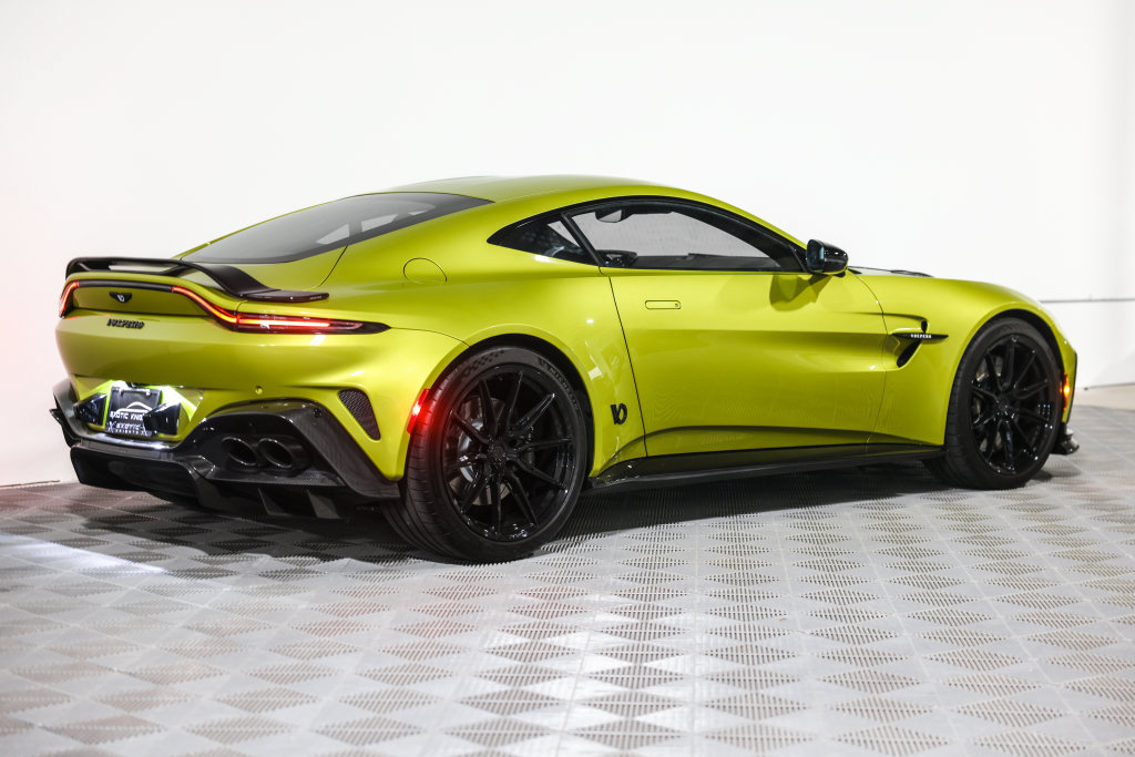 Used 2025 Aston Martin V8 Vantage Coupe RWD image 6