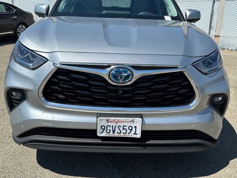 Used 2023 Toyota Highlander Limited AWD/4WD image 15