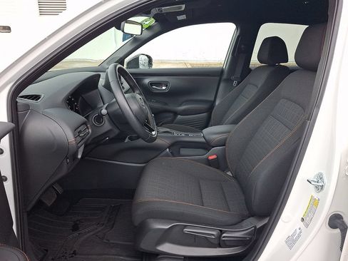Used 2025 Honda HR-V Sport image 13