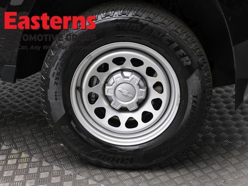 Used 2023 Chevrolet Colorado W/T image 28