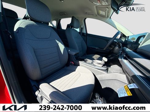 New 2025 Kia K4 EX image 14