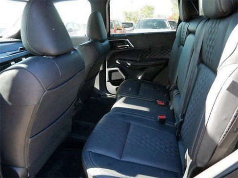 New 2025 Mitsubishi Outlander SEL Black Edition image 5