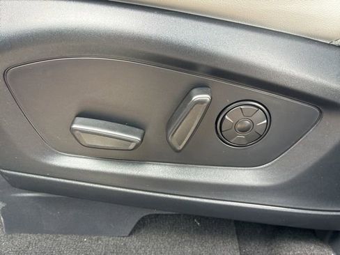 New 2026 Ford Explorer Platinum w/ LUX Leather Package AWD/4WD image 21