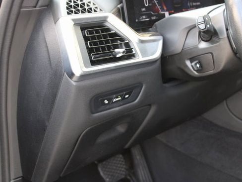 Used 2025 BMW X5 xDrive50e image 24