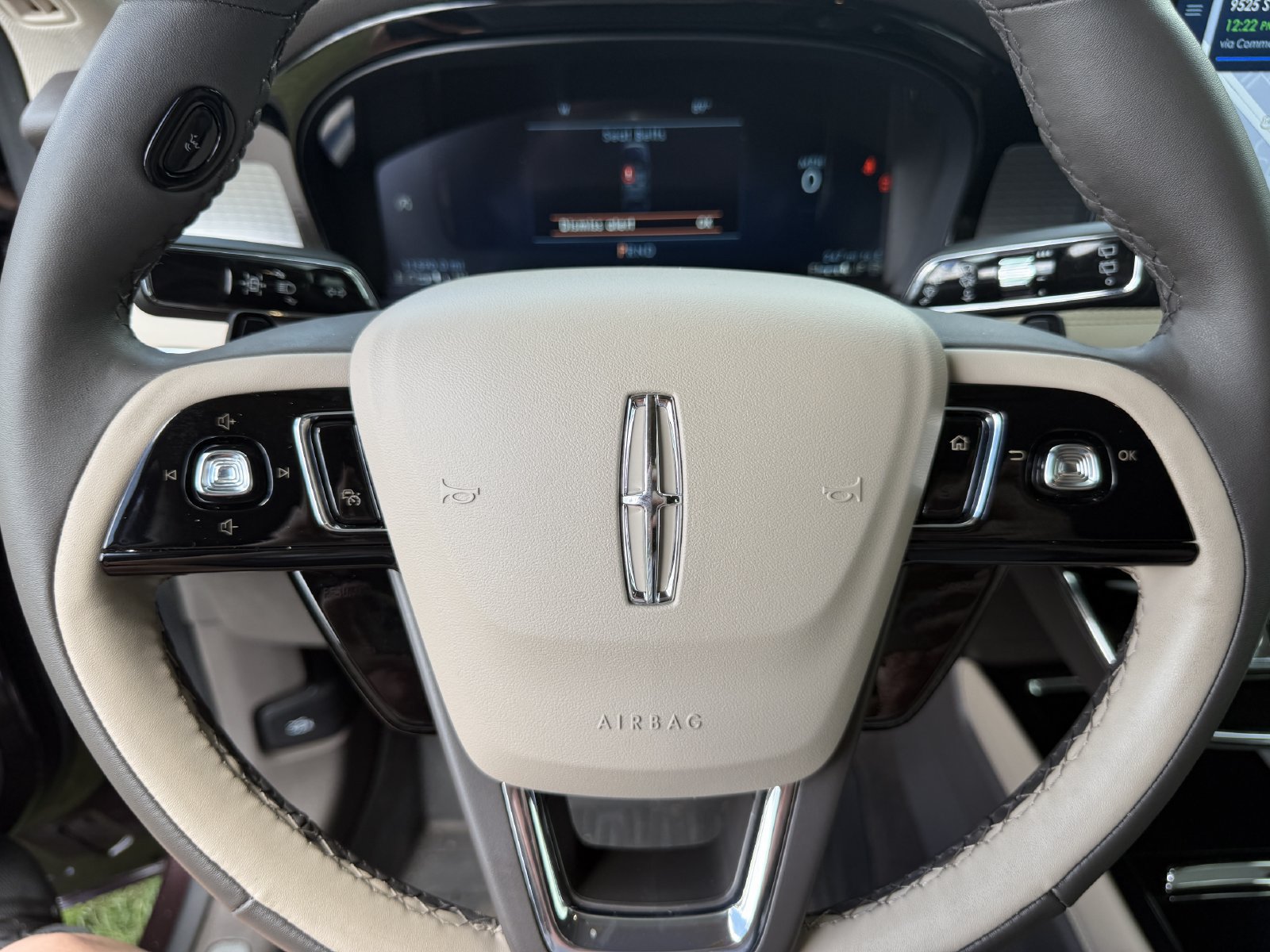 Used 2023 Lincoln Corsair FWD w/ Equipment Group 101A image 36
