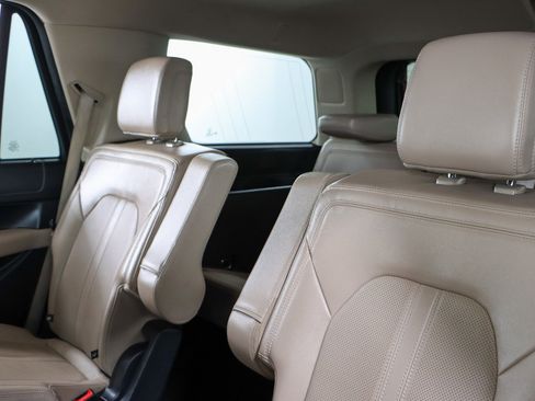 Used 2023 Ford Expedition Limited image 26