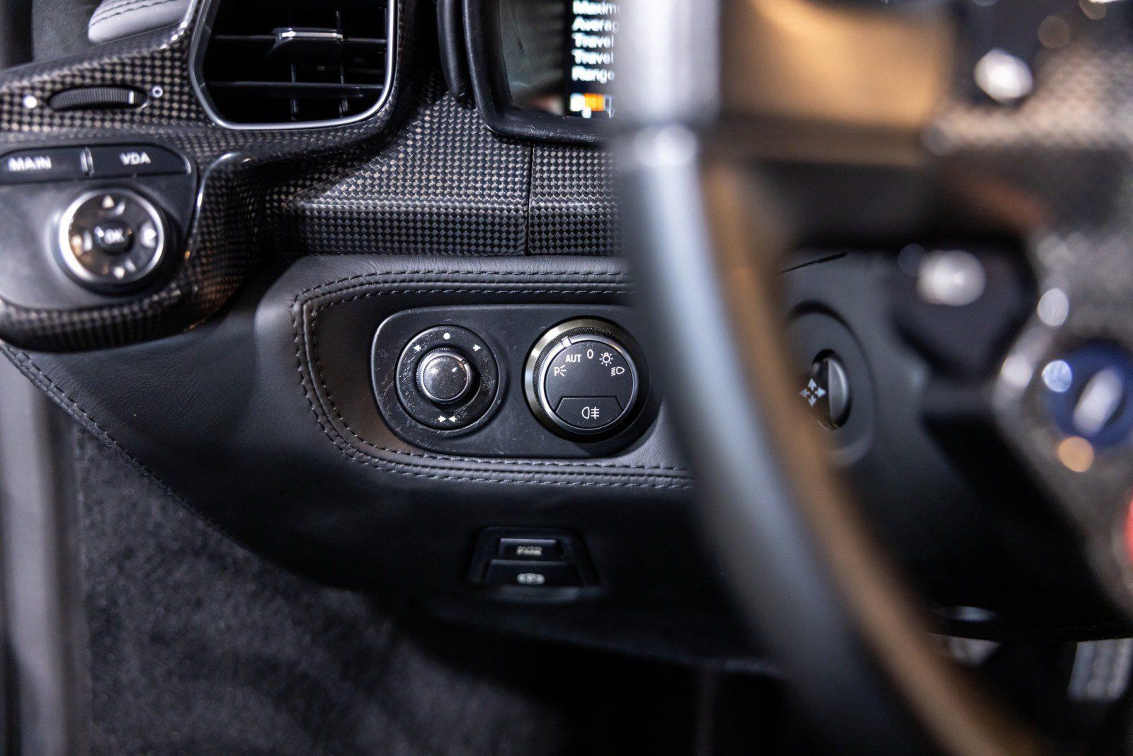 Used 2011 Ferrari 458 Italia Coupe RWD image 48