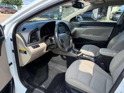Used 2018 Hyundai Elantra Value Edition FWD image 50