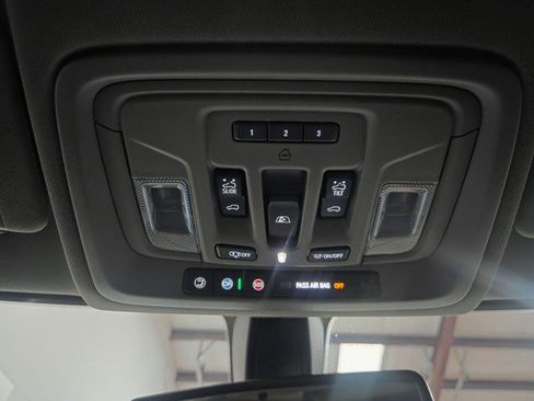 Used 2022 GMC Sierra 1500 Denali w/ Denali Premium Package image 67