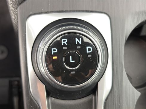 Used 2023 Ford Escape ST-Line w/ Tech Pack #1 AWD/4WD image 30