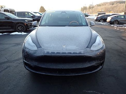 Used 2024 Tesla Model Y Long Range image 8