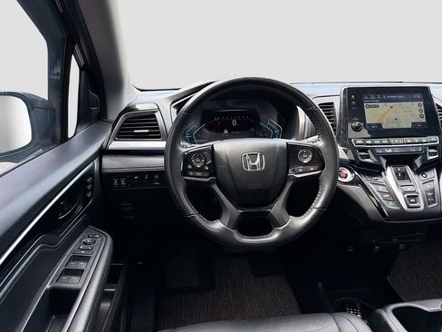 Used 2023 Honda Odyssey Touring image 23