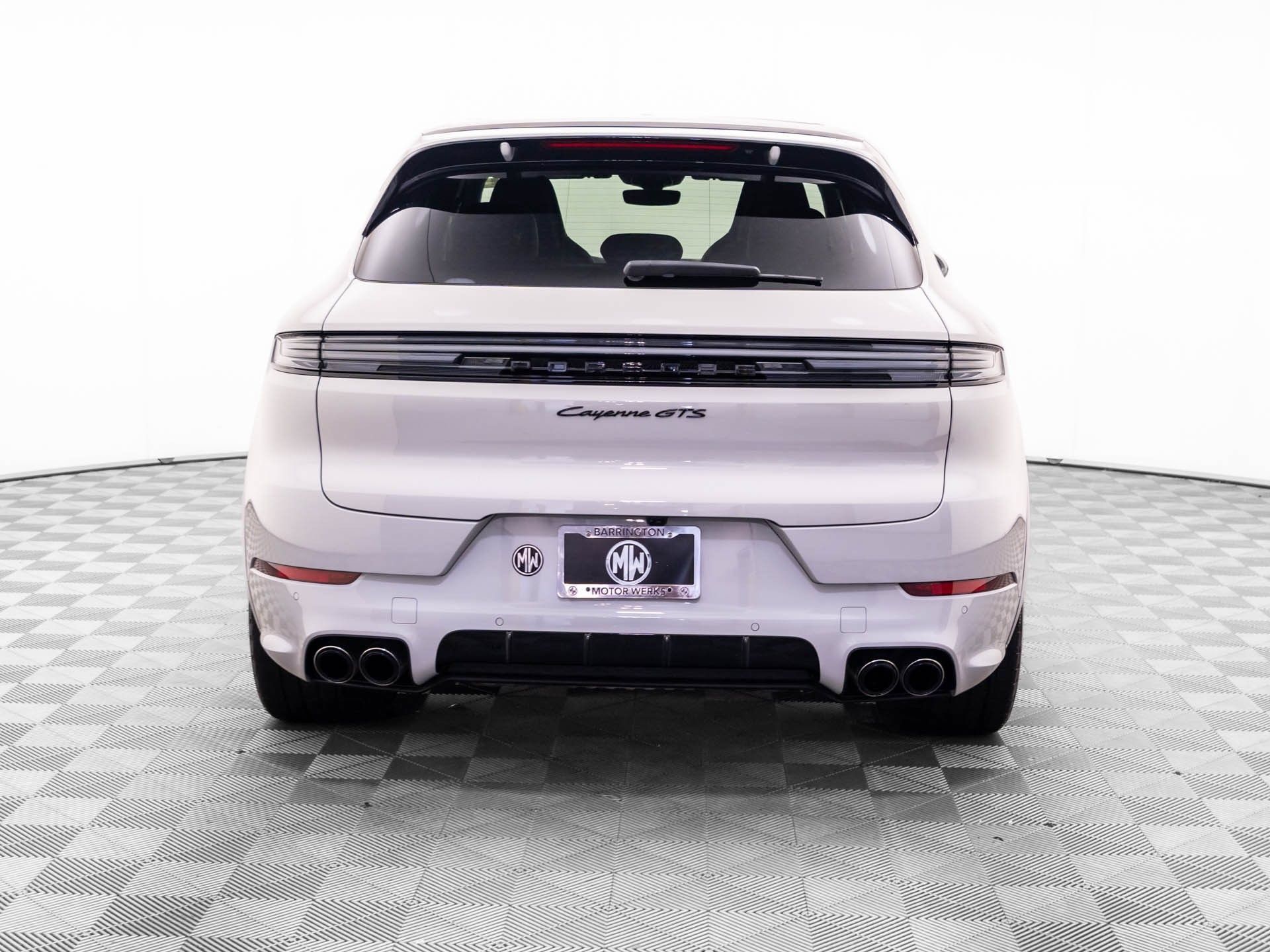 Used 2026 Porsche Cayenne GTS AWD/4WD image 4