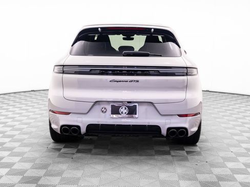 Used 2026 Porsche Cayenne GTS AWD/4WD image 4