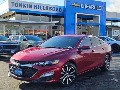 Used 2023 Chevrolet Malibu RS image 2