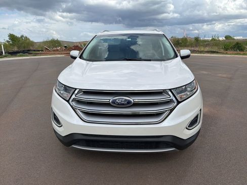 Used 2016 Ford Edge Titanium w/ Technology Package image 2