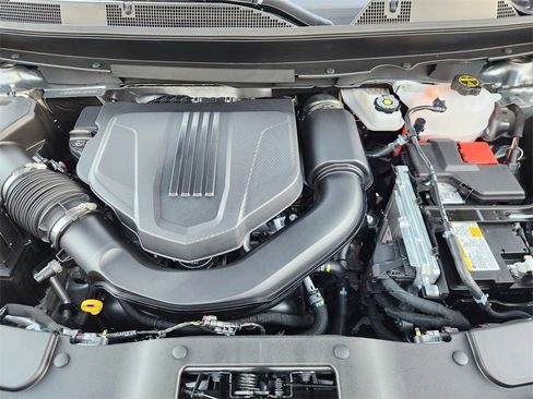 New 2026 GMC Acadia AT4 w/ LPO, Floor Liner Package image 21