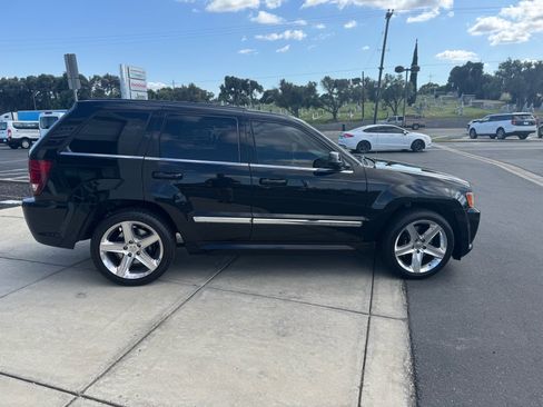 Used 2006 Jeep Grand Cherokee SRT8 w/ SRT Option Group I AWD/4WD image 6