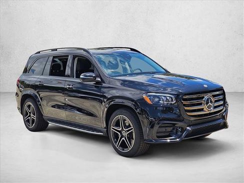 New 2026 Mercedes-Benz GLS 450 4MATIC image 7