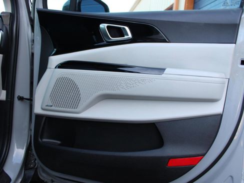 Used 2024 Kia Carnival SX Prestige image 50