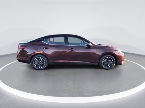 Used 2024 Nissan Sentra SV image 9