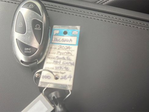 Used 2024 Hyundai Santa Fe Limited image 30