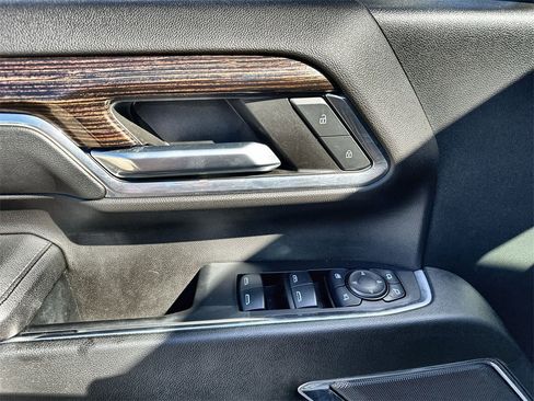 Used 2024 GMC Sierra 3500 SLE w/ SLE Value Package image 22