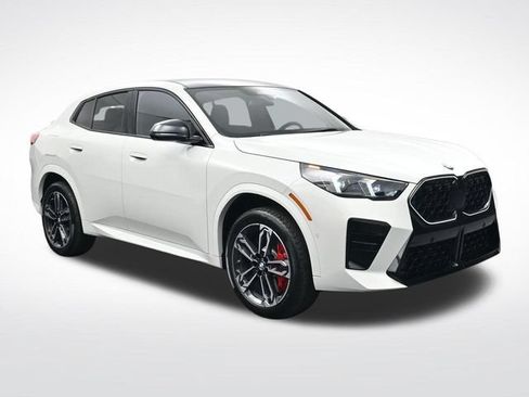 New 2026 BMW X2 xDrive28i w/ Technology Package AWD/4WD image 2