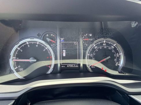Used 2021 Toyota 4Runner Limited AWD/4WD image 27
