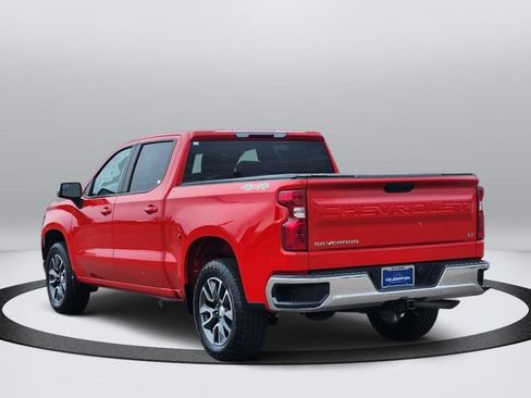 Used 2023 Chevrolet Silverado 1500 LT AWD/4WD image 3