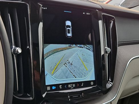 Certified 2023 Volvo XC60 B6 Ultimate image 19