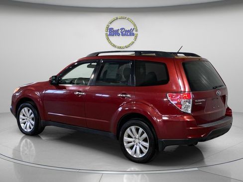 Used 2012 Subaru Forester 2.5X Premium w/ All-Weather Pkg AWD/4WD image 3