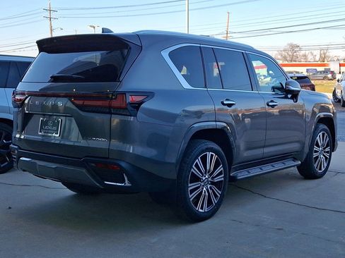 New 2026 Lexus LX 700h Luxury image 4