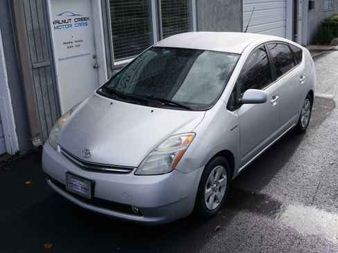 Used 2009 Toyota Prius Touring image 3