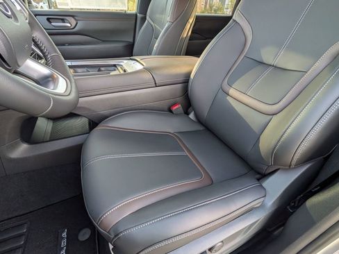 New 2026 Nissan Armada SL w/ Captain's Chari Seat Package image 13