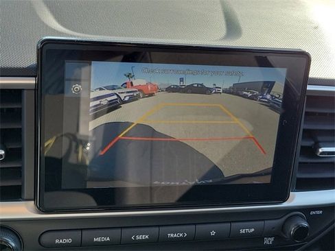 New 2026 Hyundai Venue SE image 9