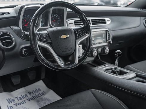 Used 2015 Chevrolet Camaro SS image 27