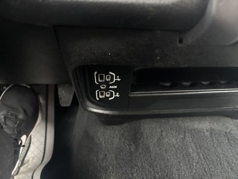 Used 2024 RAM 2500 Big Horn image 30