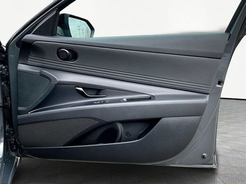 Used 2025 Hyundai Elantra Sport image 24