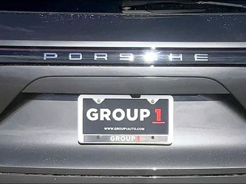 Used 2022 Porsche Cayenne AWD/4WD image 31