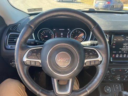 Used 2019 Jeep Compass Limited image 20