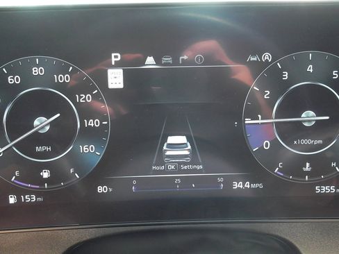 Used 2024 Kia Sportage SX image 11