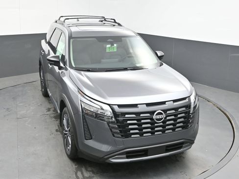 New 2026 Nissan Pathfinder Platinum FWD image 33