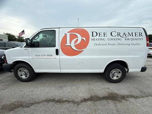 Used 2016 Chevrolet Express 2500 RWD image 3