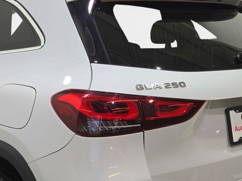 Used 2022 Mercedes-Benz GLA 250 4MATIC image 36