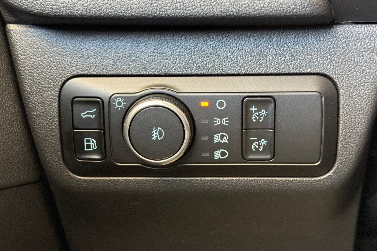 Used 2024 Ford Escape SE FWD image 31