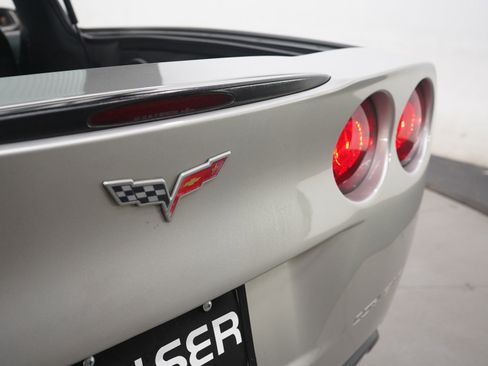 Used 2007 Chevrolet Corvette Coupe w/ Preferred Equipment Group image 26