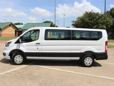 Used 2025 Ford Transit 350 XLT RWD image 2